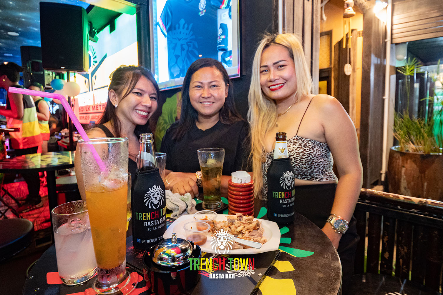 Birthday party in Soi LK - 3